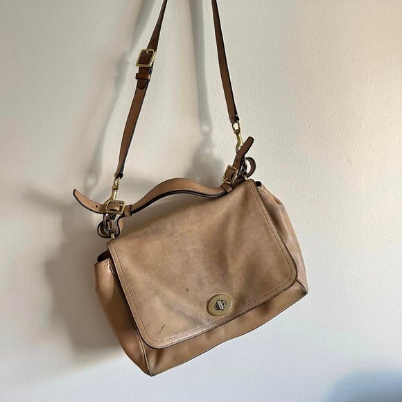 Vintage Tan Leather Coach Legacy Fold Over Shoulder Bag/Cross-Body - Picture 1 of 8